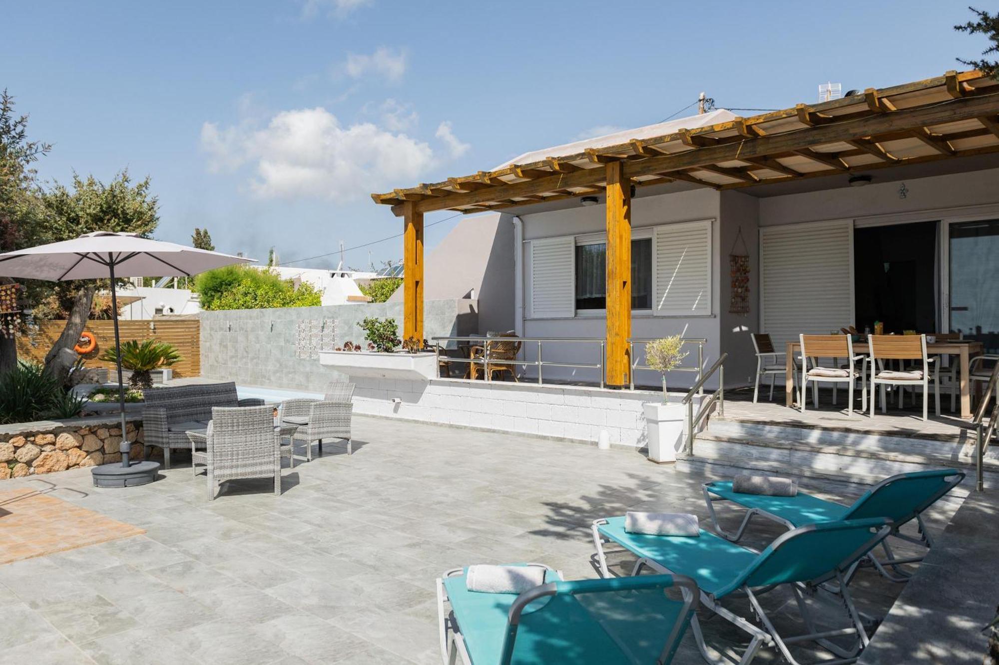 Villa Perla Lardos Bagian luar foto